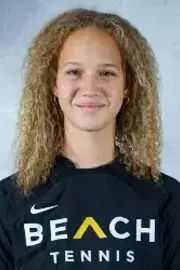 Johanna Hiesmair Headshot