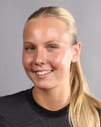 Charlotte Luhr Headshot