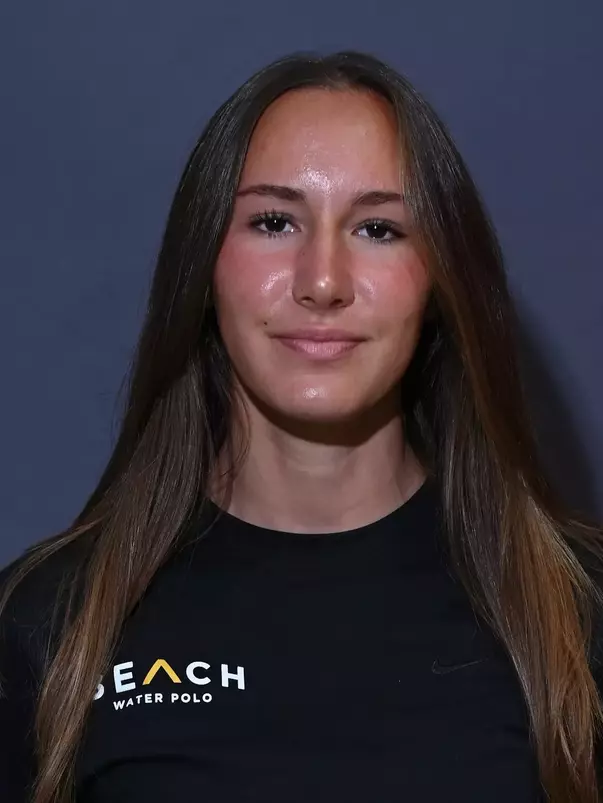 Grace Cuozzo Headshot