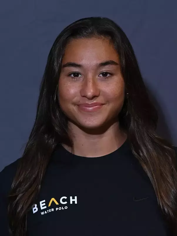 Hailey Multz Headshot