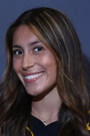 Isabella Alonso Headshot