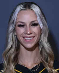 Brooklyn Lee Headshot