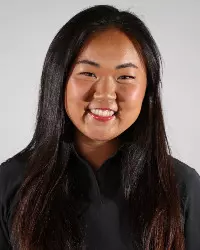 Emma Kang Headshot