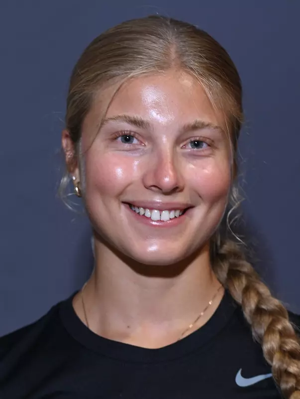 Arianna Lonardi Headshot