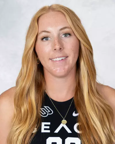 Brooke Birch Headshot
