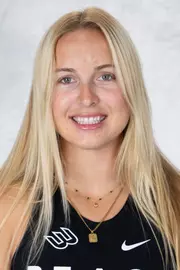 Victoria Henkel Headshot