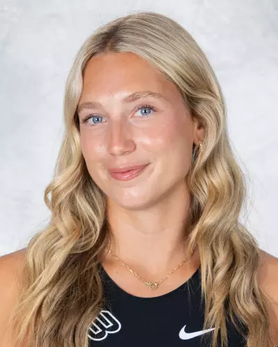 Brooke Woolley Headshot