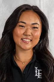 Emma Kang Headshot