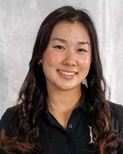 Kailey Yoon Headshot