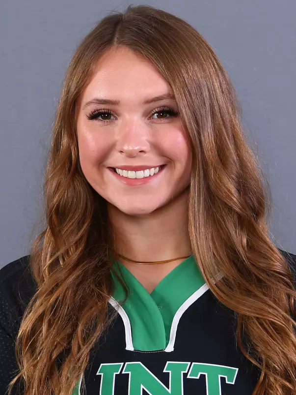 Miller-Godsey Headshot '21