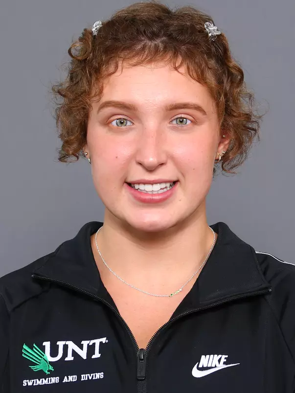 Cierra Scully_Headshot_2020