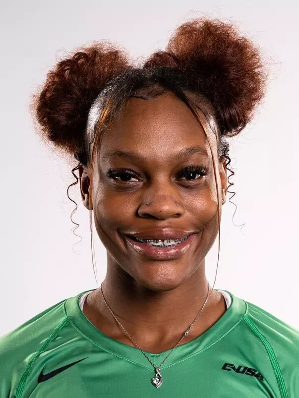 ANYSE SMITH HEADSHOT