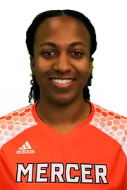 Aliah head shot