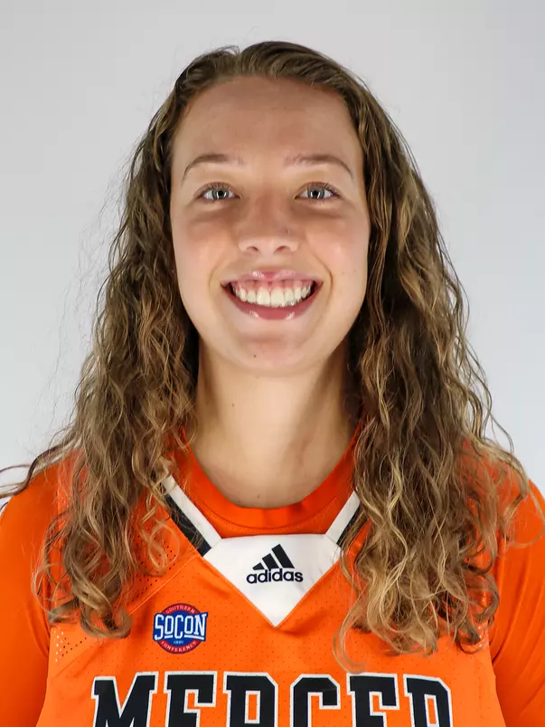 ashlee locke headshot