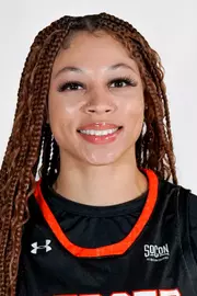 Briana Peguero headshot