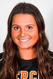 Gabby Divirgilio headshot