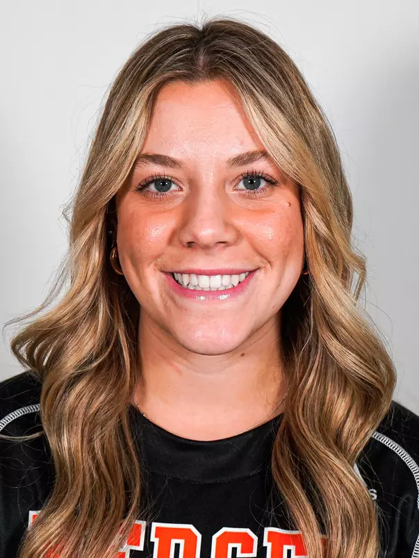 Kellie Voorhees headshot