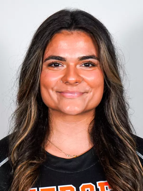 Maria Inacio headshot