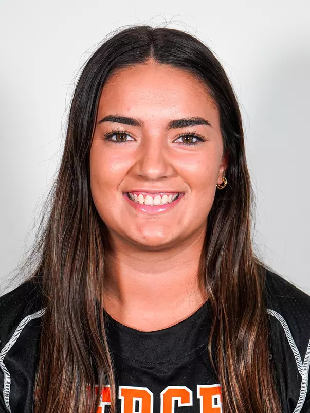Sara Qureshi headshot