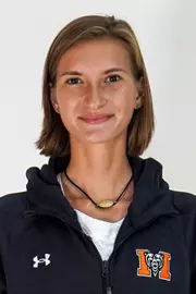 Kamila headshot