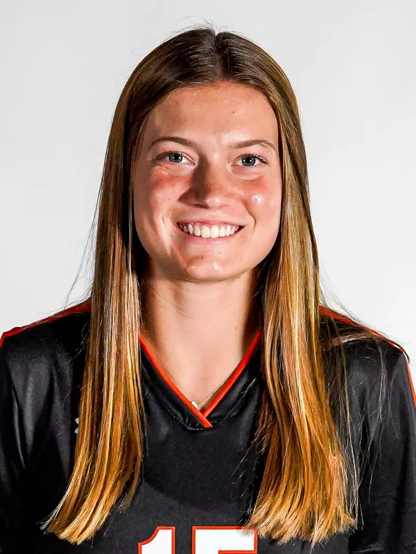 Anna Bachman headshot