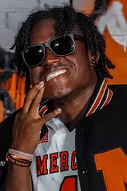 Carlos Benjamin Signee