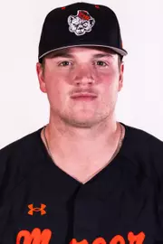 Jess Ackerman 2025 headshot 2