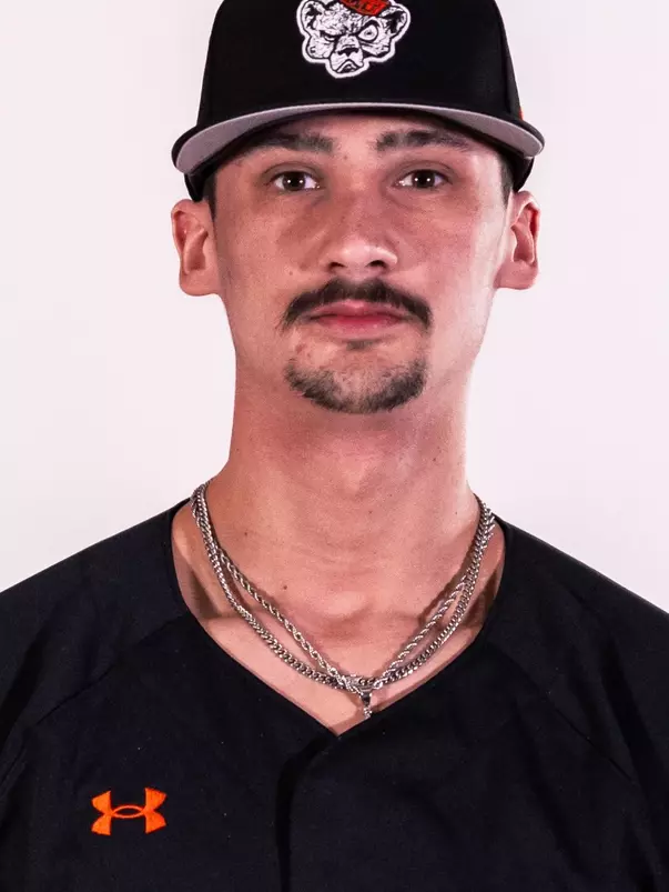 Caden Alvey headshot 2025