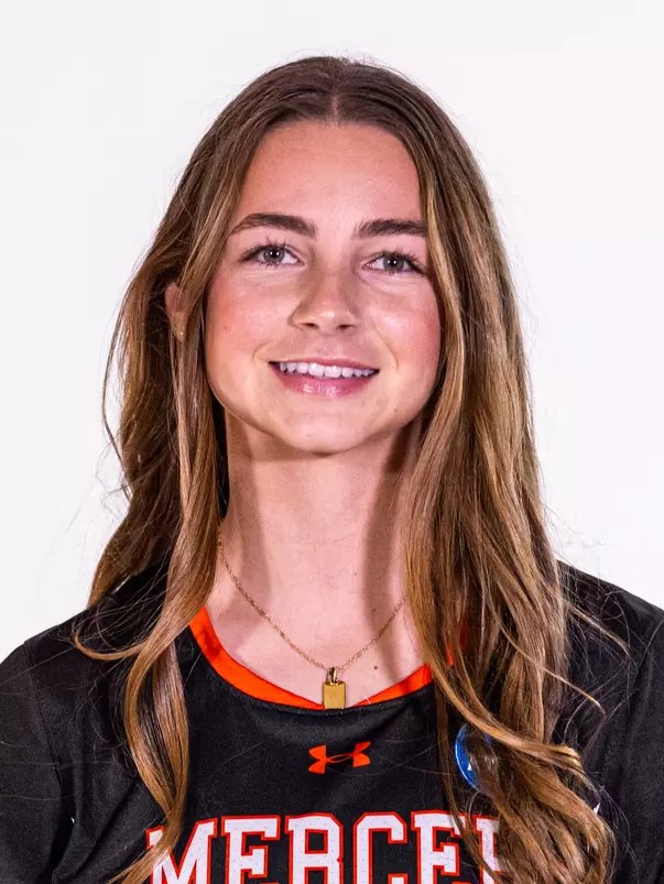 Ryanne Swords headshot