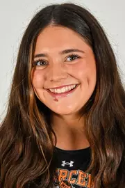 Ines Homberg Fernandez 25-26