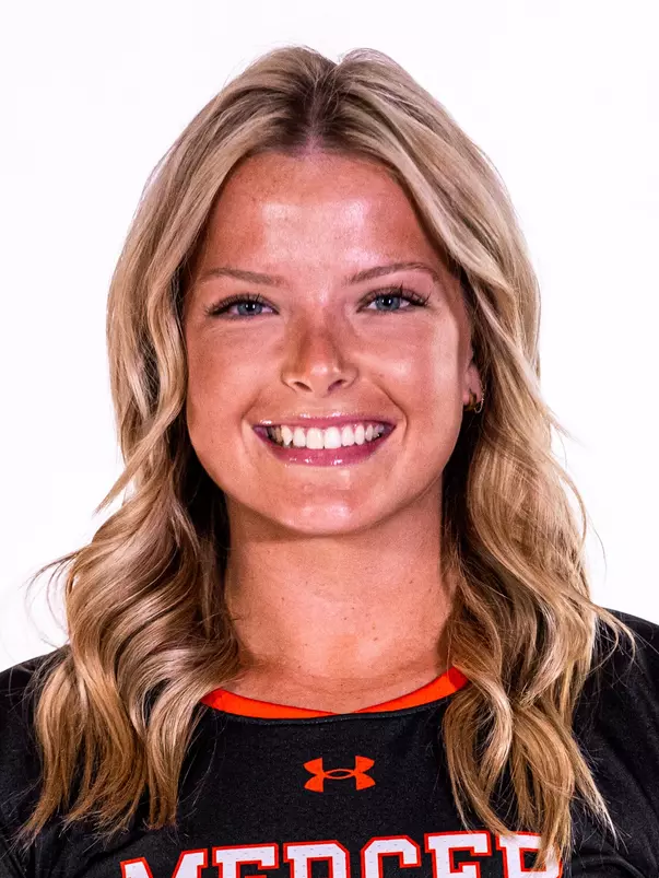 Brooke Jones headshot