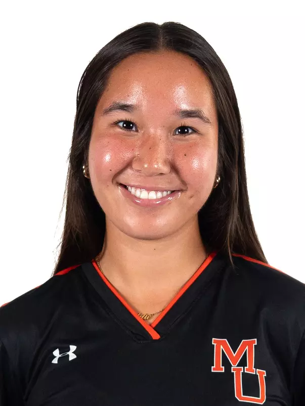 Maddie Hill headshot