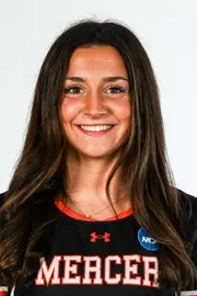 Isla Scruggs headshot