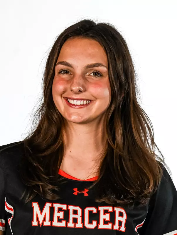 Bella Heideman headshot