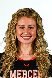 Caroline Glus headshot