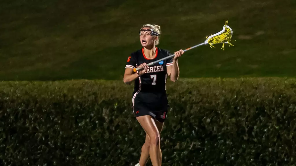 Caroline Glus vs Furman