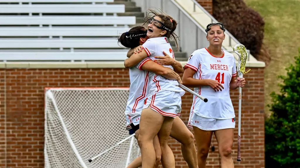 Sofia and Zoe hugging