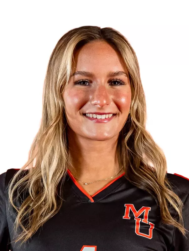 Addie Moynihan headshot