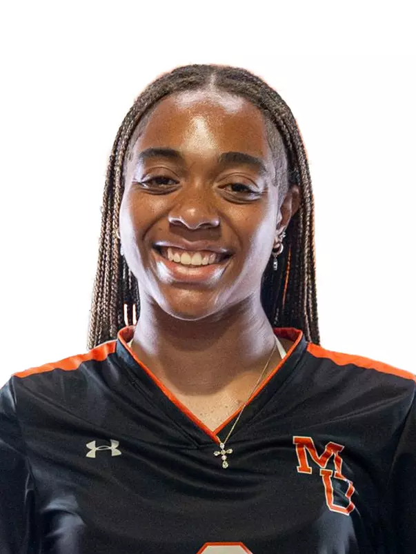 Ariel Bolton headshot