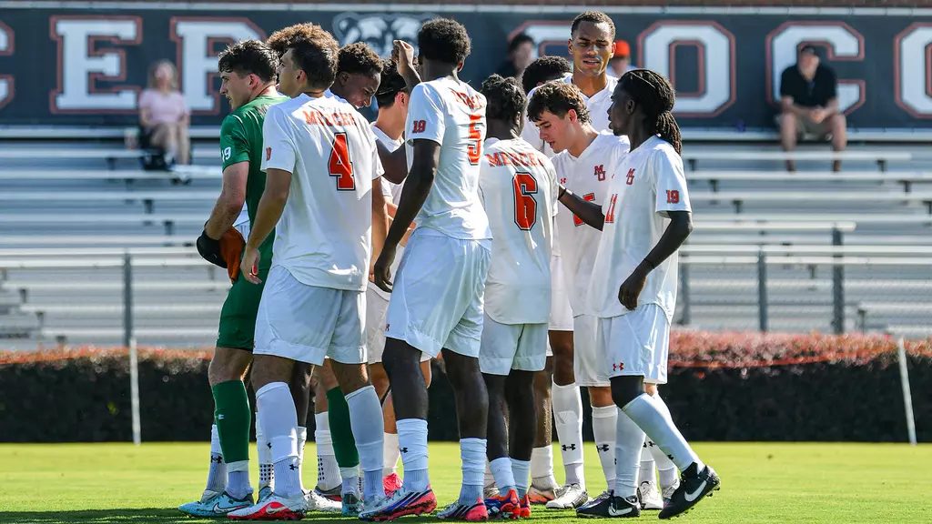 MSOC Team Huddle vs Stetson