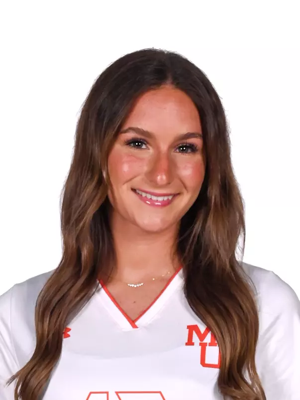 Addie Moynihan headshot
