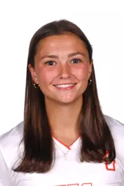 Bella Desantis headshot