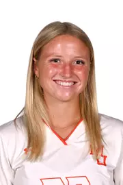 Karlie Dell headshot
