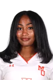 Kelsie Henton headshot