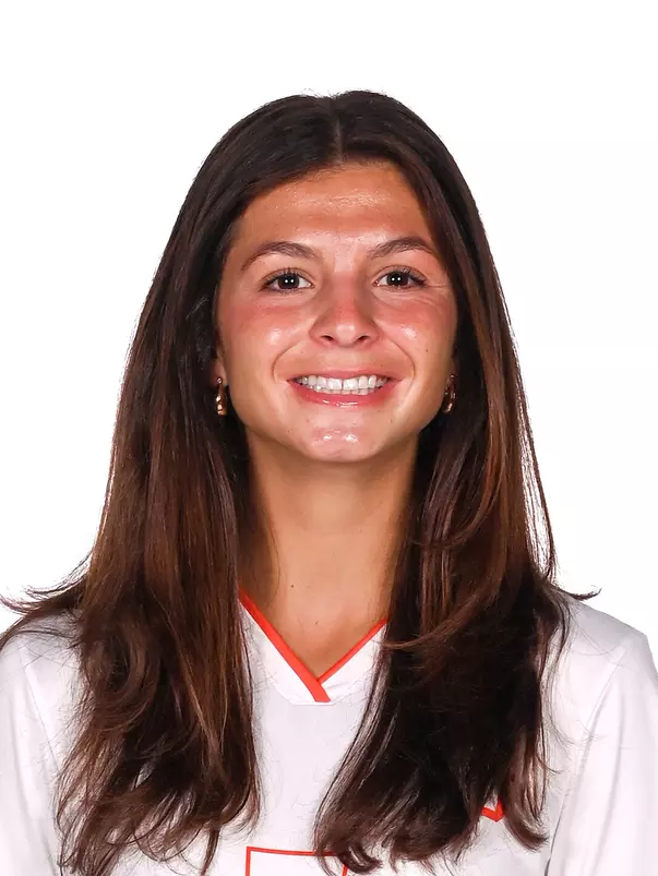 Olivia Bori headshot