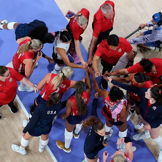 Erin Virtue, far left (Getty Images)
