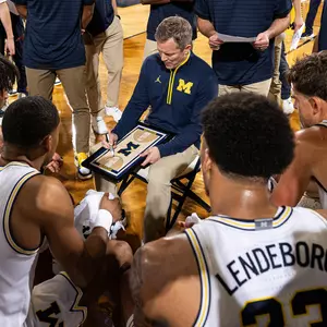 Michigan Men's Basketball Timeout