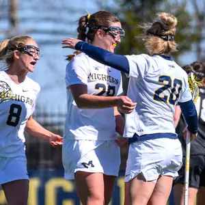 Peyton Shreves, Calli Norris, Ava Class