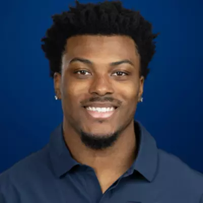 Zeke Berry headshot