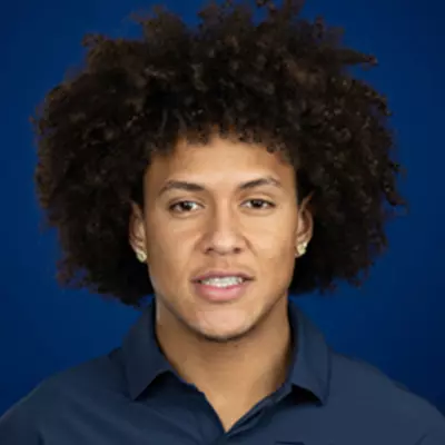 Salesi Moa headshot
